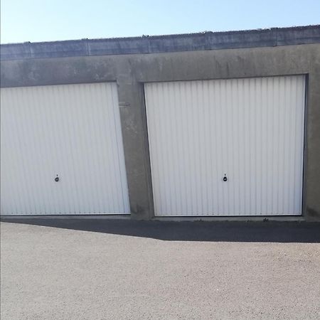 Joli Appartement Residentiel A Troyes Bagian luar foto