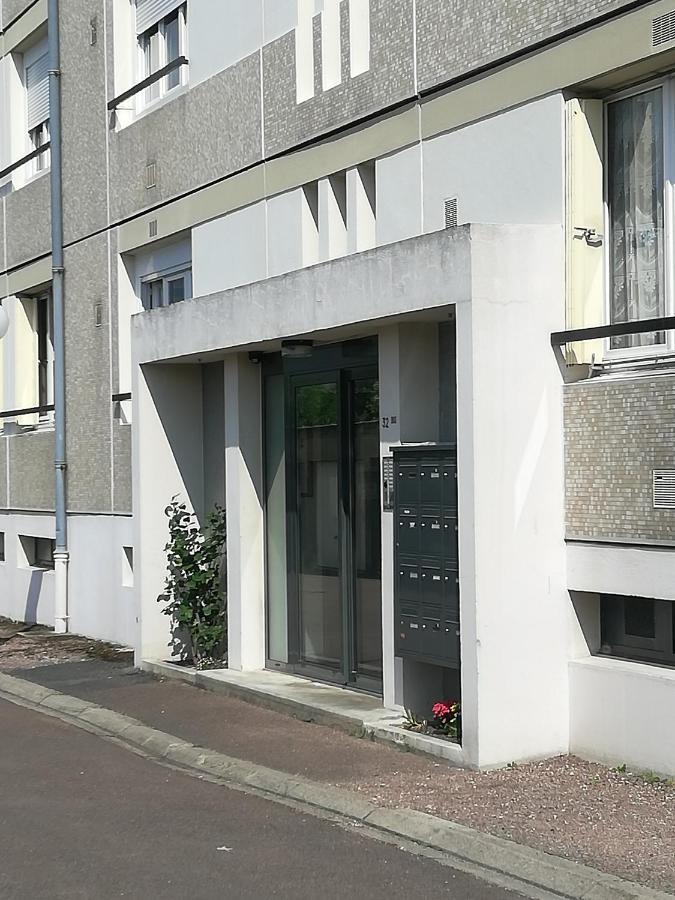 Joli Appartement Residentiel A Troyes Bagian luar foto